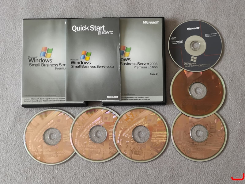 Microsoft Windows Small Business Server 2003 PE BOX