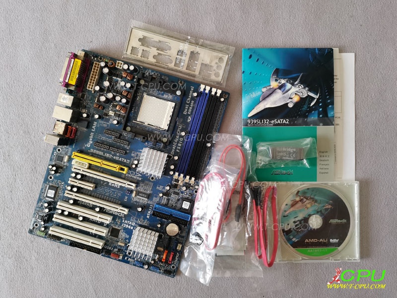 ASRock华擎 939SLI32-eSATA2 BOX1